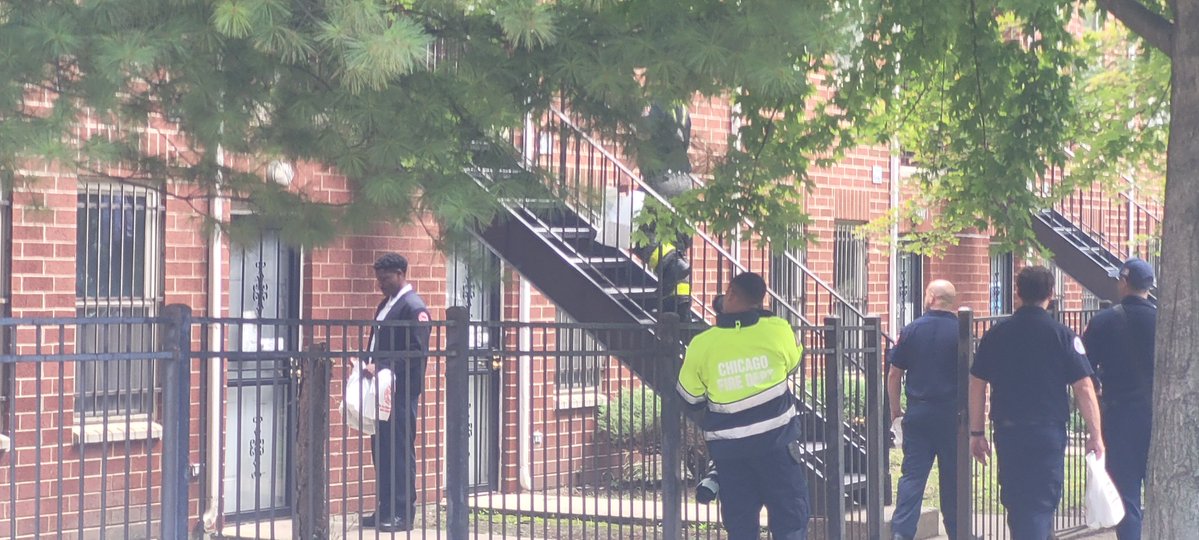 CFDMedia's tweet photo. 2-2-1, BC19, E54, T20 joined Pub Ed in passing out smoke alarms and safety information following the unfortunate fire fatality on the 500 block of W. 66th Street that occurred last week. Check your smoke alarm battery today &amp; go over your emergency exit plan with your family. https://t.co/OoMubUZj7g