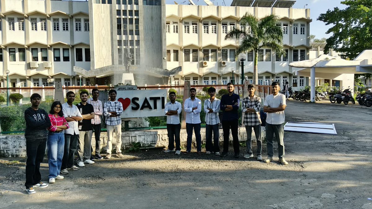 VidishaWeb3's tweet photo. 🚀 BuildWithAI: City Tours — Vidisha at SATI 

Organized by @thegrowthsquare × @googledevs 
Community partners: @VidishaWeb3 × @CodingClubSATI

⚡ Vibe Coding • @Google_Stitch • @GoogleAIStudio

Thanks Shivam Singh, Utkarsh Gupta, Lavkush Pandey, Khyati Mehra.

#BuildWithAI https://t.co/lFrnQ8MYOj