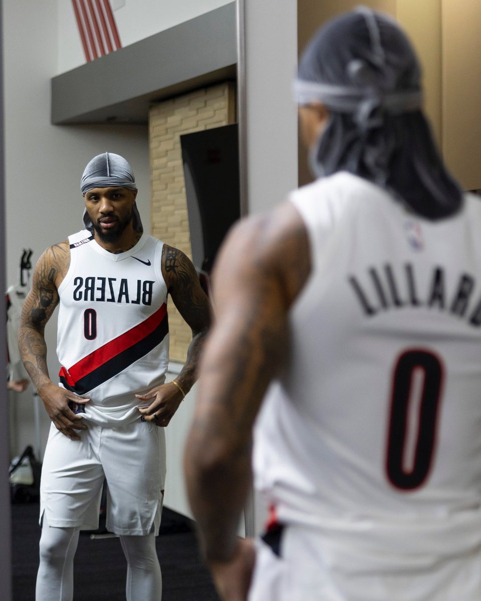 trailblazers's tweet photo. The return is getting closer and closer ⏳ https://t.co/cTwFSBEYxo