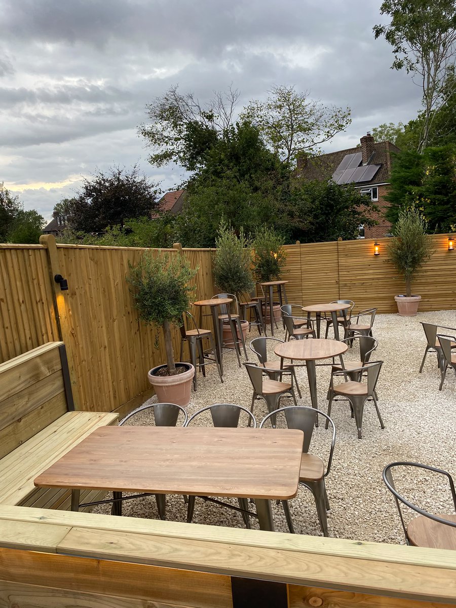 RoyalOakTN8's tweet photo. Come to "eat, drink &amp; be merry" in our new garden https://t.co/hOk5qGxln6
