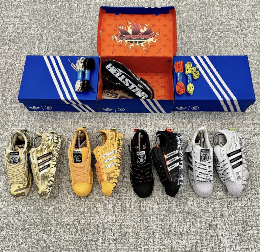 FLYGERIANrn2's tweet photo. Adidas X hellstar 😍🚚 https://t.co/vXUTfpSnVk
