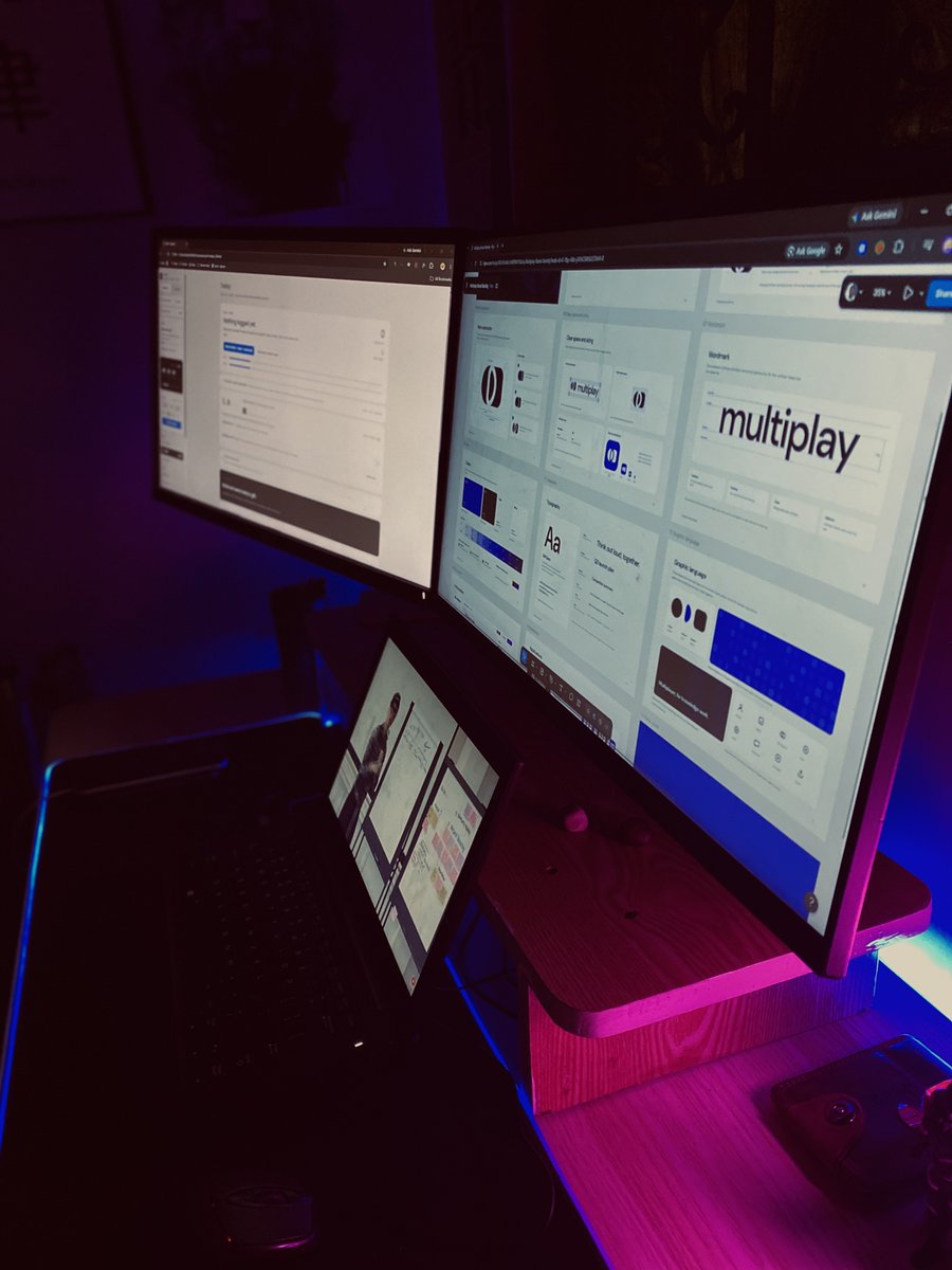 RogerUiUx's tweet photo. When people and AI agents work on the same doc, "who did this?" can't be a guess.

Been designing a brand where the answer is a shape. People are circles. Agents are rounded squares. The mark is both, side by side, never merged.

Full concept on Behance soon https://t.co/9dQ4QGrodE