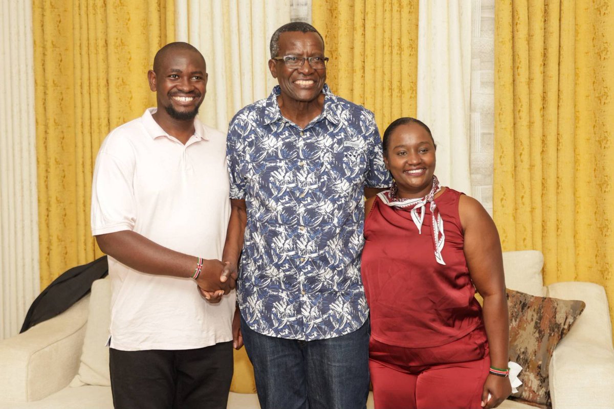 Stephenstephano's tweet photo. CJ Maraga at a meet and greet in Texas that was on healthcare, education, Diaspora voting, the national tallying center and the lack of transparency from the IEBC. They promised to support CJ because he is a trustworthy leader. #diaspora #maraga27 #UkatibaCaravanDiasporaEdition https://t.co/QtFlyhsz7T
