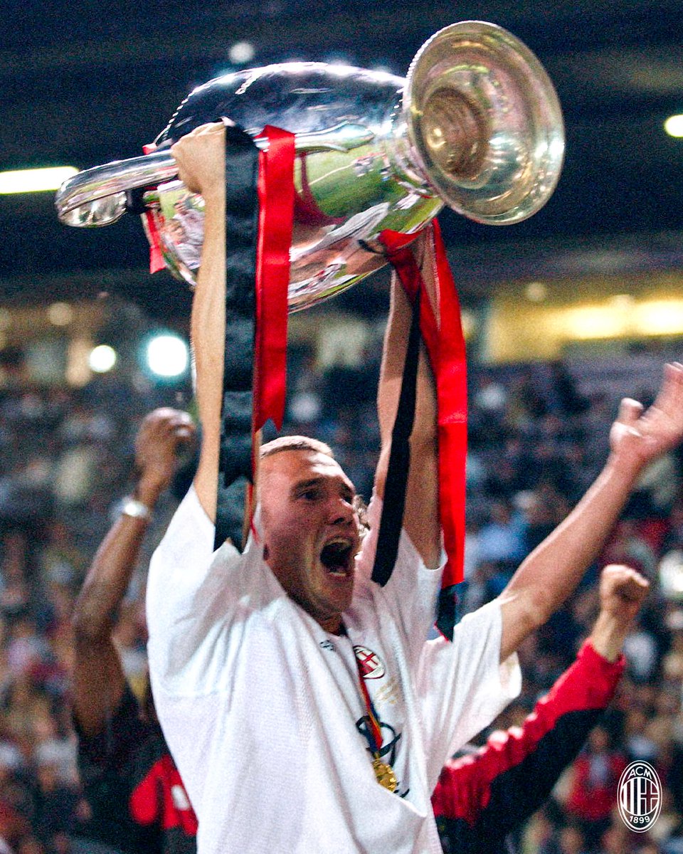 acmilan's tweet photo. A birthday trip through the Sheva archives 🎂❤️ https://t.co/aCitAMbZoK