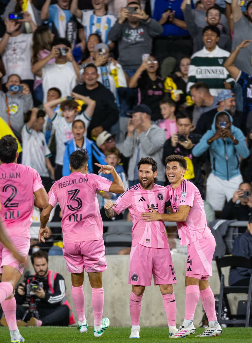 Jomens25's tweet photo. Messi in Columbus Ohio, he scored a banger but the Crew made sure he took home no points. https://t.co/DsalZnHzws