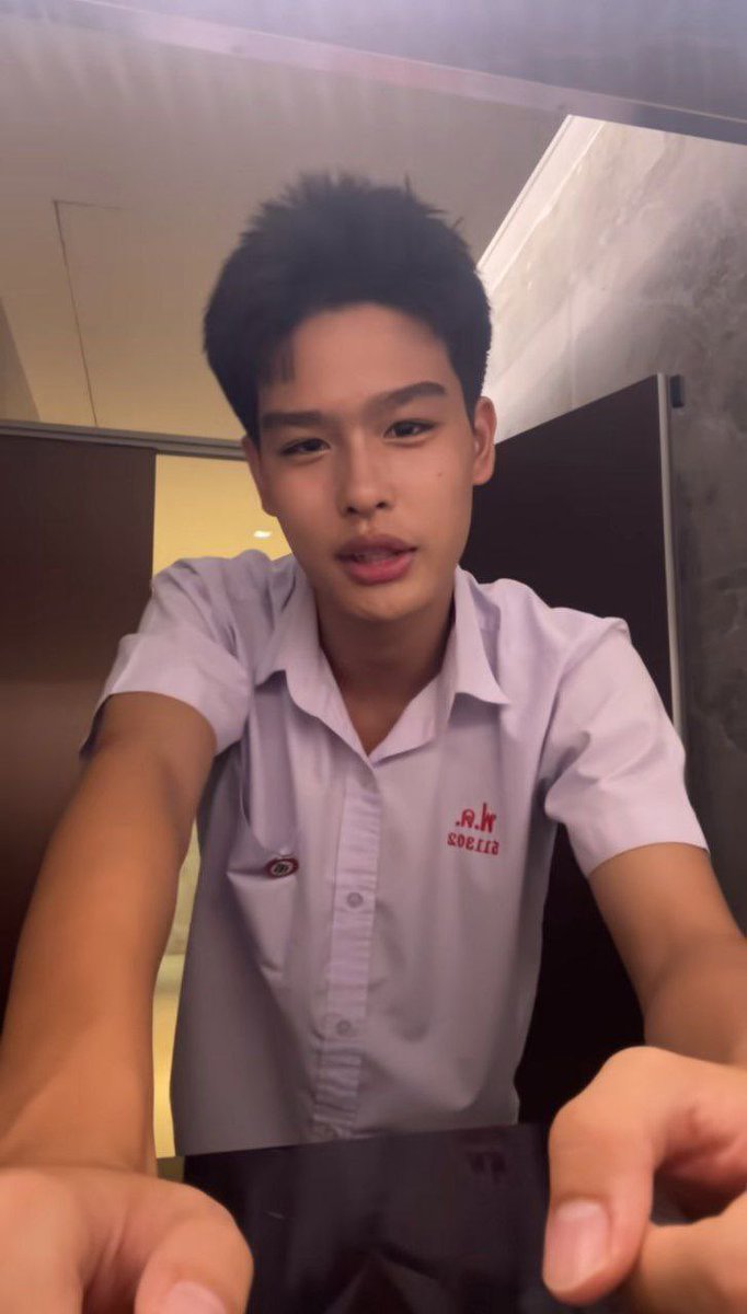 Airdarakuy's tweet photo. เชน lovesick https://t.co/PeE2IfwjgQ