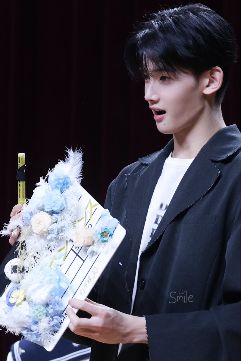 smilee0708's tweet photo. 260928 Mark on Me 韓国対面ファンサイン会
M2u record FANSIGN
Kobu、頑張って ！🎬
#ジョウ #JO #죠 #앤팀 #andTEAM https://t.co/g89U0jB72g
