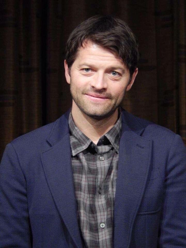 Bran_Collins67's tweet photo. The gaze 😫😍. https://t.co/1FVjC4WIQx
