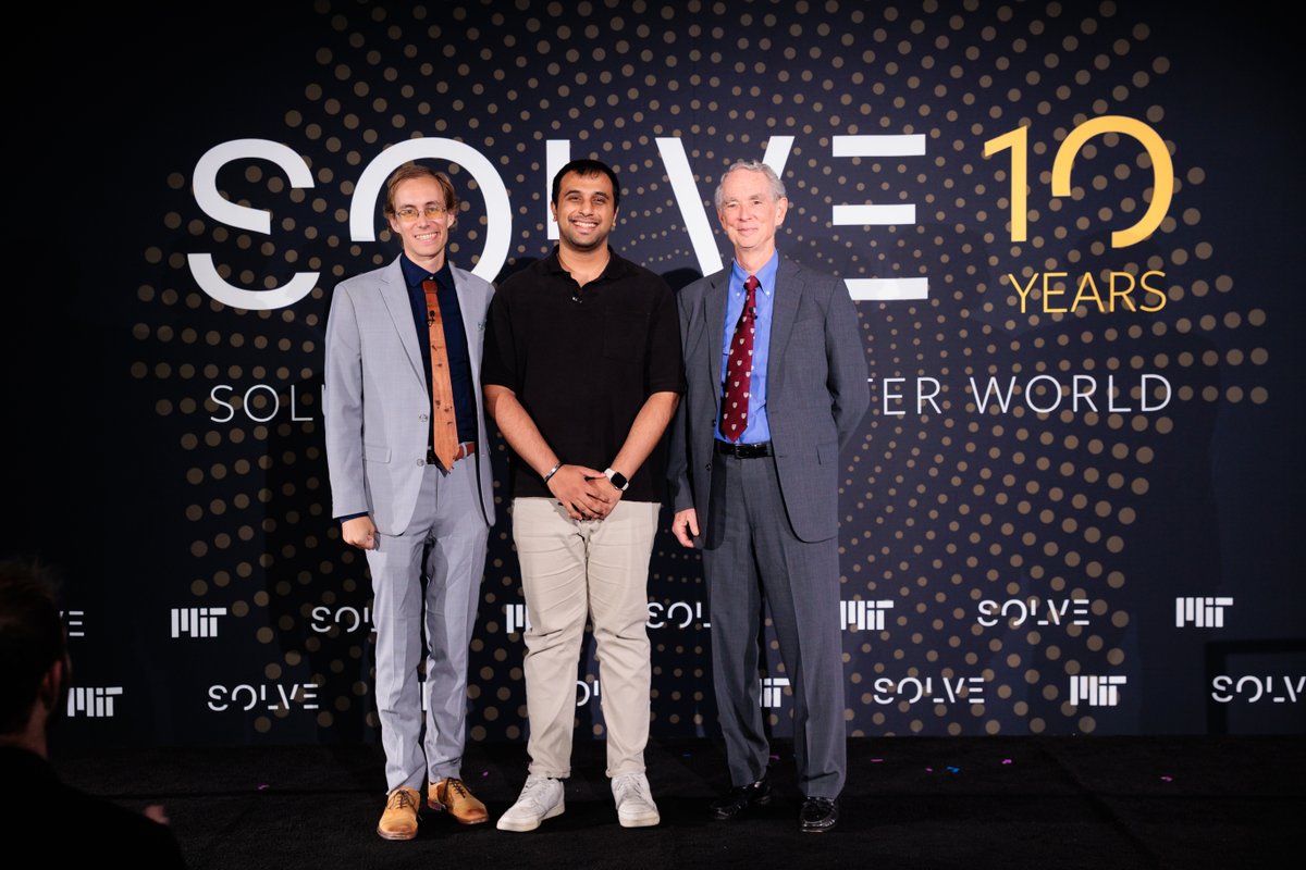 EInk's tweet photo. In 2025, we created the E Ink Innovation Award with @SolveMIT to help next-gen tech go from lab to real-world impact.

Last week, we announced the 2026 recipient: Flint Paper Battery. More about Flint's mission and our partnership: https://t.co/2FcxuuAPYM https://t.co/LQ0e6zSlzY