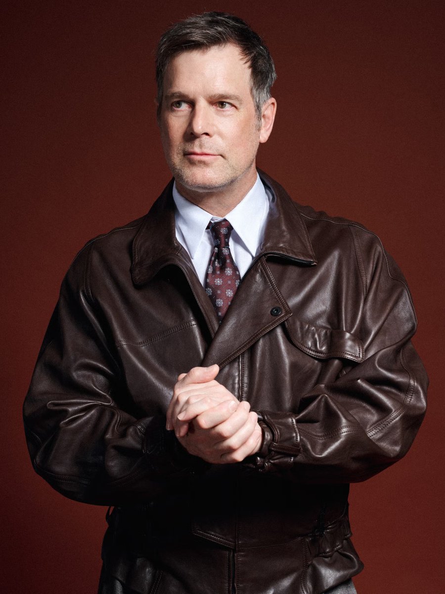 Mnxeu's tweet photo. PETER FREAKING KRAUSE, omggg 🥵 LOOK AT HIMMM!!!!

#PeterKrause #LineOfFire #911onABC https://t.co/rGdhVulaWc