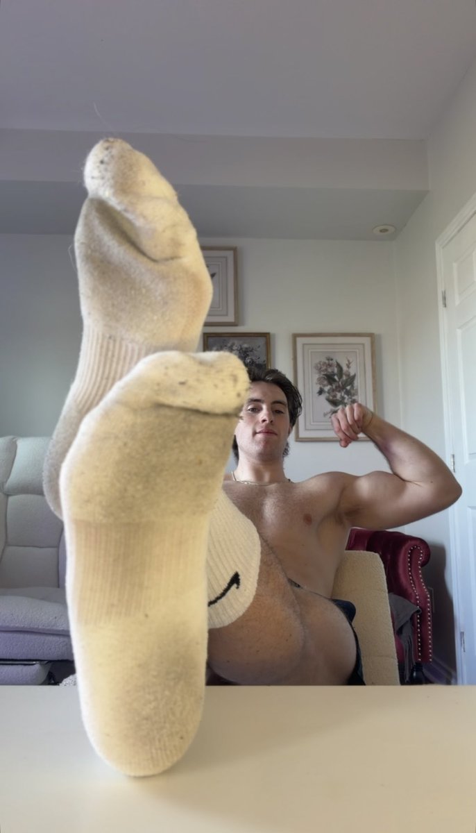 AlphaAdamFit's tweet photo. You’re so frail for my dirty gym socks https://t.co/AXBjQjaKoG