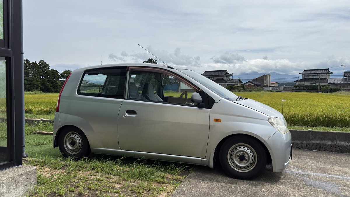 BadRizu's tweet photo. 【再掲】
ミラバンL250V売ります
13万円
山形県から
EF-SE 75,000km
車高調,326バネ!

#売ります
#車売ります
#ミラバン
#みら https://t.co/iYmv8f3ZYT