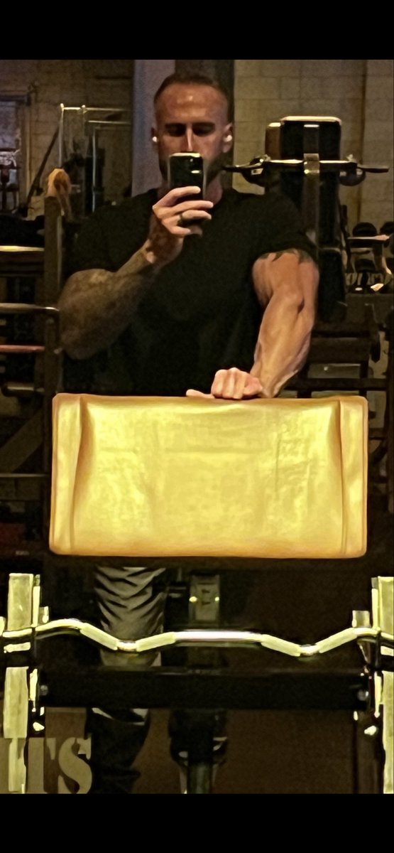 JRG_MMA's tweet photo. Honest question: whats better than an early morning lift, followed by your first coffee of the day? https://t.co/ciaqQeSIVO
