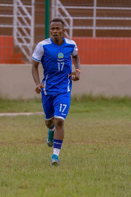 OceanStarsEsp's tweet photo. Uno de los emparejamientos clave para no salir mal parados mañana vs Costa de Marfil🇨🇮 será Abdulle Abdullahi (2006) vs a Yan Diomande. 

Será la primera vez que nos enfrentemos a un jugador considerado ''world class'' y tendremos a un jugador de la liga Somalí emparejado con él. https://t.co/w5Z2QTYMQu