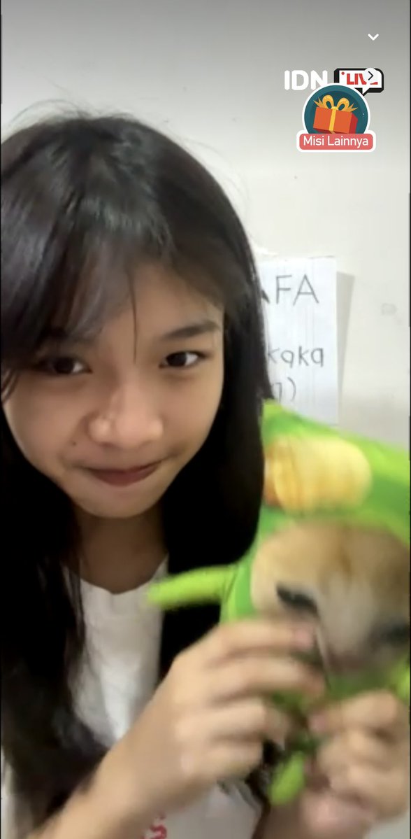 NMAKBR's tweet photo. Haloooo kak fahira, izin kenalan yaaahh, makasihh yaahh live nyaa, seruu banget wkwkwk 🤣✨ https://t.co/YPInf3XoqW