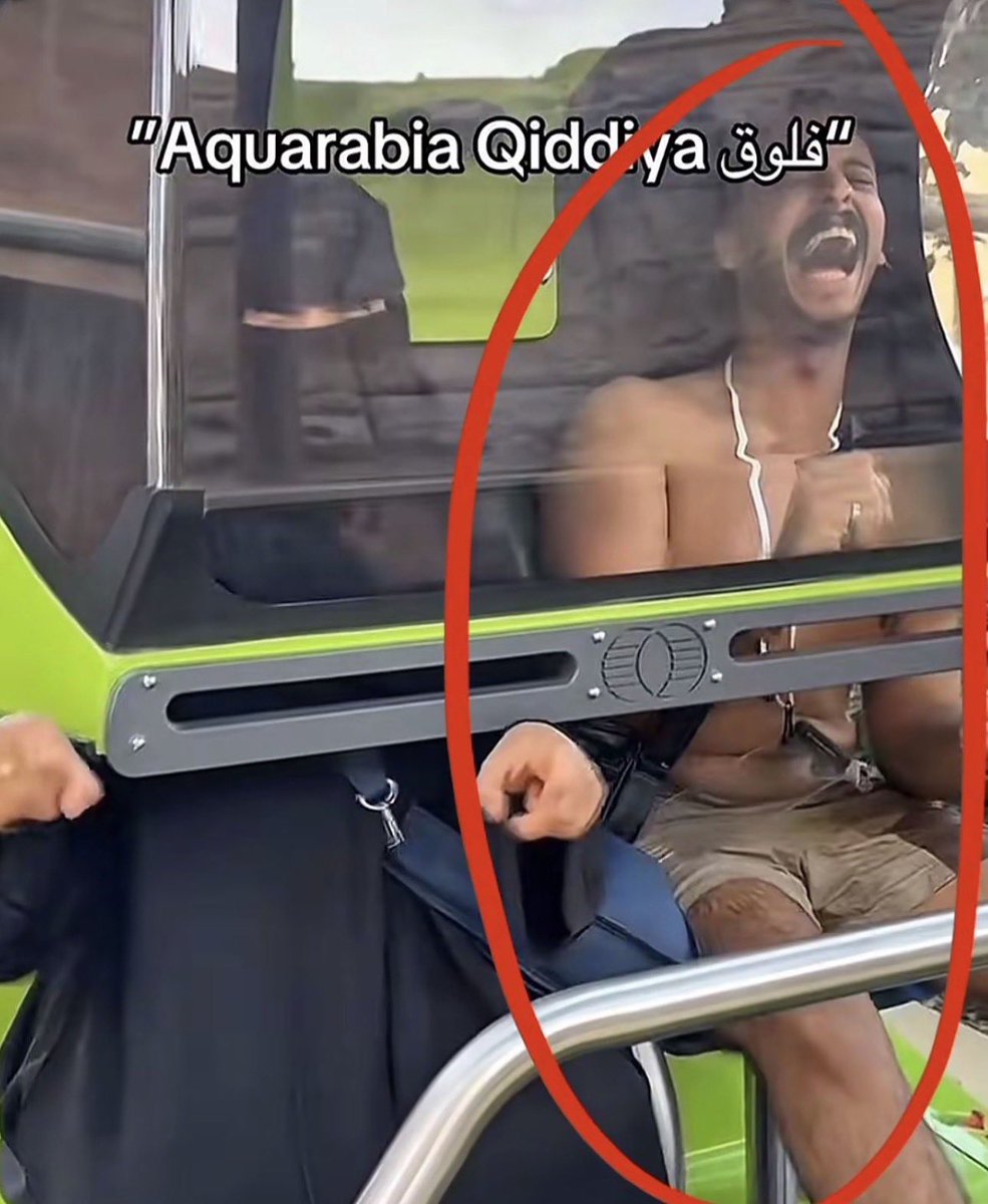0ivtrl's tweet photo. اصحو على نفسكم
ذا الي قامعك وسالب حقوقك ومايخليك تتنفسين وتعيشين كانسانه طبيعيه
بس هو؟ يطلع فخوذه الي تعتبر عوره ويغطي وجهك الي مو عوره
ويزني
ويقذف
ويقزع
ويدخن
ويسكر
ما اتوقع الهاشتاق بيفرق لان الحكومه مابيدها شي انتي اقمعيهم ولا تسكتين عن حقك
#٢٠٣٠_بلا_نقاب https://t.co/IlGp3cuE6W