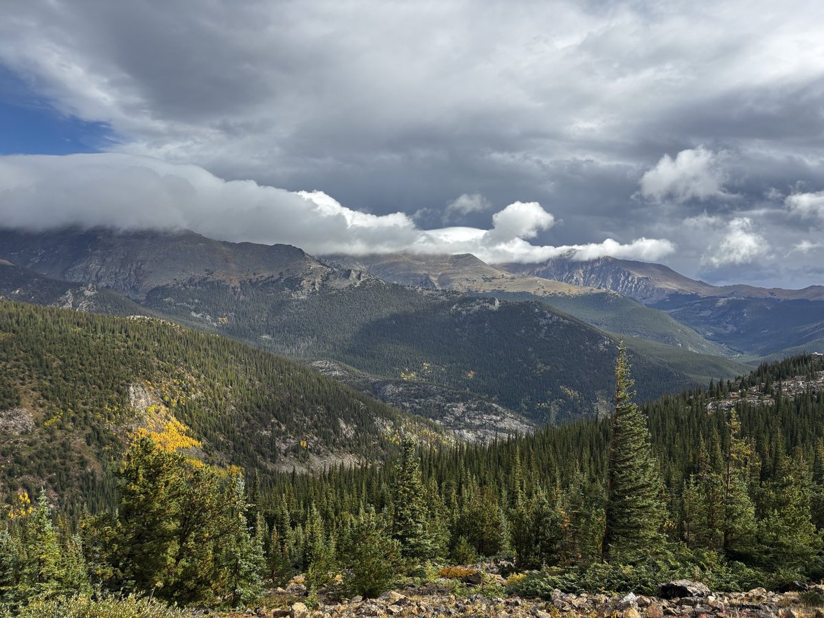 themountainmove's tweet photo. Start your Mondays in the mountains https://t.co/3oGT91DUDk