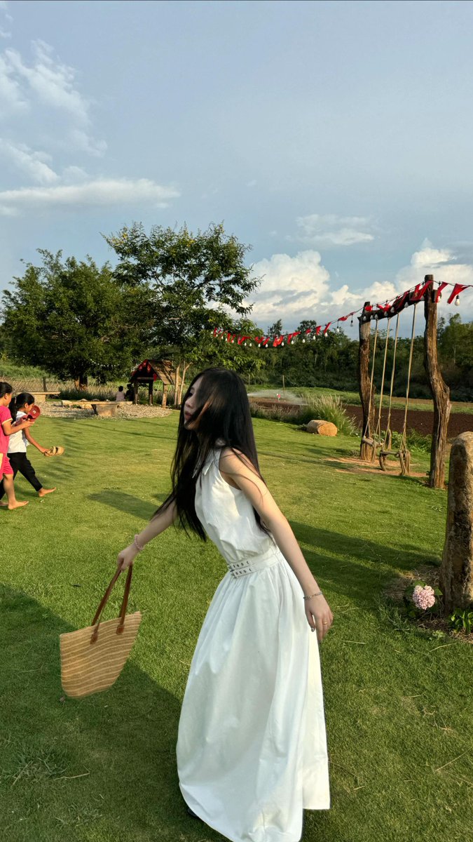 ElidaPoland's tweet photo. ふとした瞬間に心の中の静けさが広がって、言葉にならない感覚をどう整理すればいいのかなって考えていました。みなさんはどうですか。 https://t.co/YM0C3YpN76