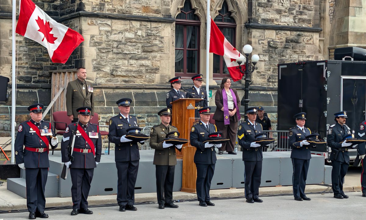 ONInspectorate's tweet photo. On September 27, Inspector General of Policing Ryan attended the annual Canadian Police and Peace Officer's Memorial on Parliament Hill in Ottawa. https://t.co/0mebMyiBXs