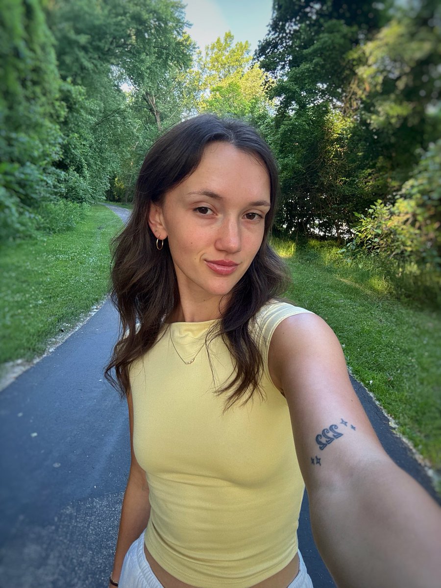 addicted2harper's tweet photo. i just want to be your friend🧸

nothing unethical, definitely no psychological manipulation💗 https://t.co/uVWRrTSsNe