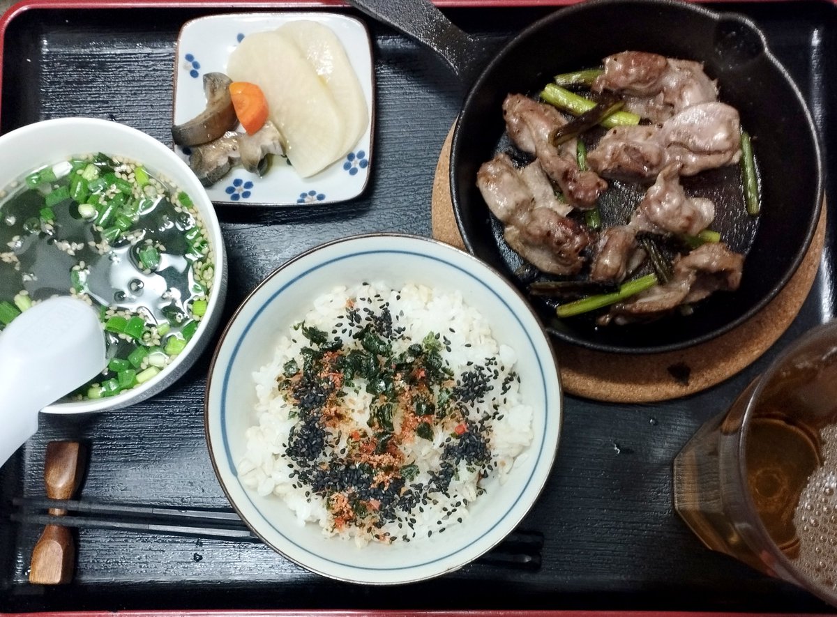kuuoji's tweet photo. 2026, 9月28日、月曜、夕食、砂肝炒め

砂肝炒め200円、ご飯80円、副菜40円、わかめスープ40円、調味料50円

計  410円
ごちそう様でした🙏😋
#おうちご飯
#自炊記録
#食費
#砂肝炒め https://t.co/CKPPeTirqU