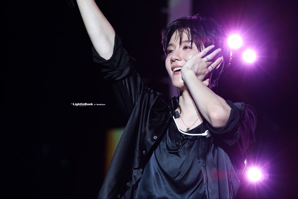 BOXIANx's tweet photo. WHAT. A. GLORIOUS. BAEKHYUN. PICTURE. https://t.co/BHc6WWkAWS