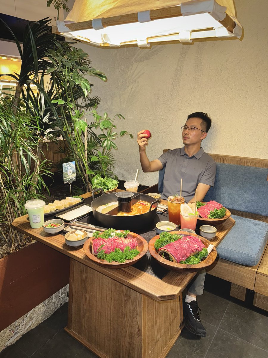 Felix_Shuai's tweet photo. 乌鲁木齐的餐饮行业越来越卷，好吃的餐厅一家接一家的开，这家牛肉火锅🍲味道挺不错的。 https://t.co/zE92XXI908