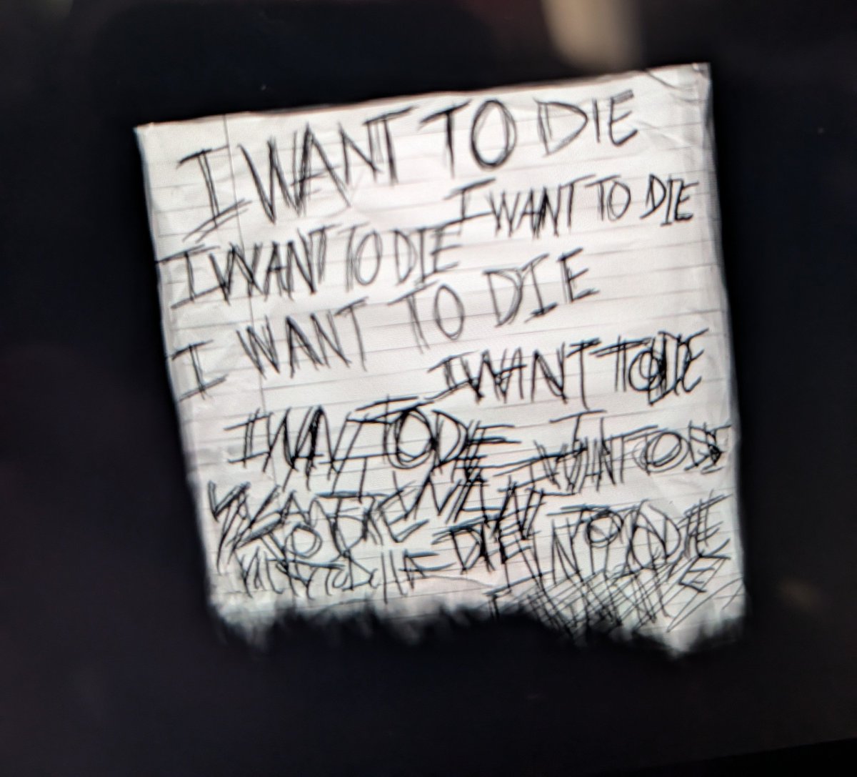 corporatecrow_'s tweet photo. This note that Kate wrote just genuinely breaks my heart especially if you apply it to my theory about her trying to attempt during the events of the game I'm depressed https://t.co/2LclCWhL8V