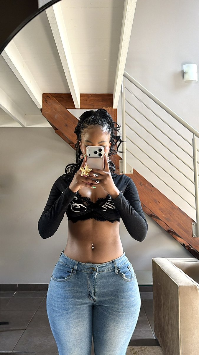 _tshego_m's tweet photo. I’m OBSESSED! 🤩 and it’s only up from here 😭😍❤️ https://t.co/Aw0NYXR0om