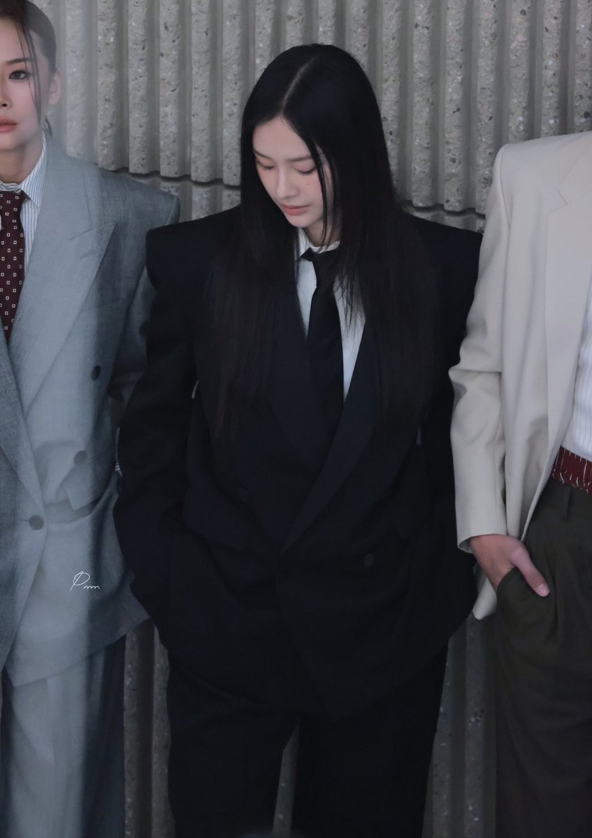 miwosbein's tweet photo. women dont want men, women want milk pansa vosbein in suit! 

#YSLxMilkPansa
#MilkPansa
#SaintLaurentSS27
#PFW #YSL
#YvesSaintLaurent https://t.co/r2B4nC6x3g