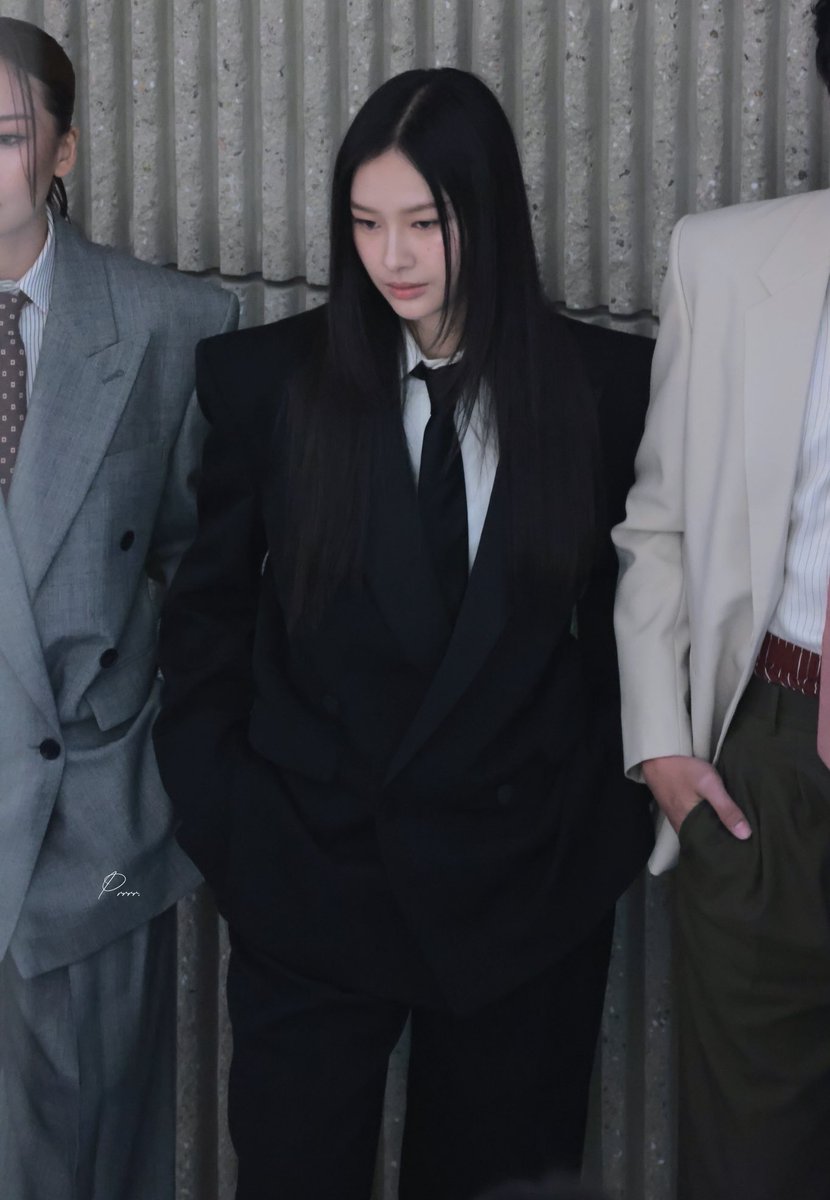 miwosbein's tweet photo. women dont want men, women want milk pansa vosbein in suit! 

#YSLxMilkPansa
#MilkPansa
#SaintLaurentSS27
#PFW #YSL
#YvesSaintLaurent https://t.co/r2B4nC6x3g
