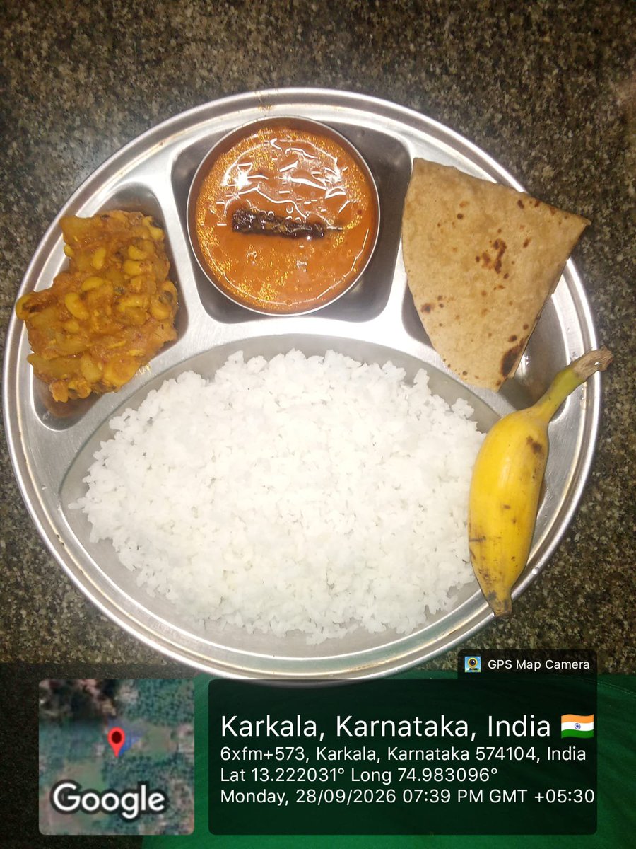 premetricglhst's tweet photo. #SocialAudit_SWDmeals #Socialwelfare_karnataka 28/9/26 premetric girls hostel karkala dinner https://t.co/B3gCFezAGP