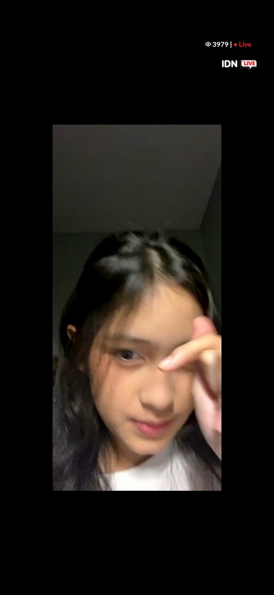 krab_dzulfikar's tweet photo. @terpesonaofc Terima kasih banyak Sona buat live part 2 nya di IDN hari ini, asli kaget kamu lanjut live lagi & kalau ini baru aku bisa nonton sampai selesai ๐, selamat beristirahat sama jangan lupa selalu jaga kesehatan ya Sona #SonAir #SonAlive ๐ชท โค๐ค๐๐๐ฅฐ๐ค https://t.co/myQdwDyaKe