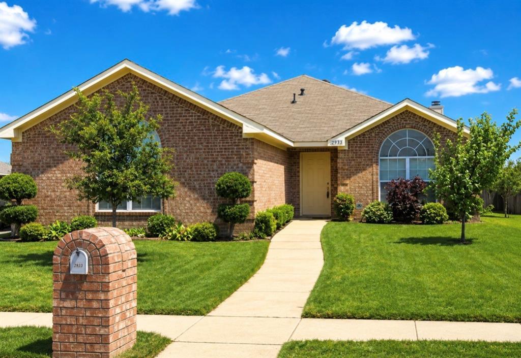 MolloyTeam's tweet photo. Check out my property at 12333 Silver Mist Trail! #Fort Worth #freshstart
Gene Molloy Properties, Realtors https://t.co/AB65bW6N8j