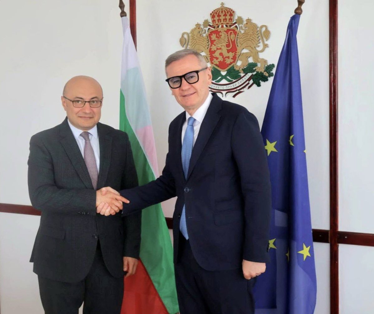 ElmarEMammadov's tweet photo. It was a great pleasure to meet with Minister of Culture Evtim Miloshev &amp; discuss the strategic partnership between 🇦🇿 &amp; 🇧🇬, which has been successfully developing over the past 11 years.We exchanged views on further expanding our strategic partnership in the cultural field🇦🇿🤝🇧🇬 https://t.co/Hr9d8F0qRG