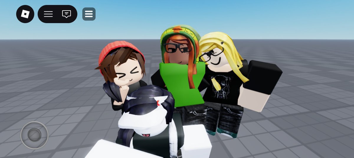 meylo90gian's tweet photo. Bonus!!

photo with my other avatar!!

They are so cool and cutee lolll
(The last photo, I am like Slender and Bacon's child bruhh, oops:>>) 
#Roblox #robloxship https://t.co/SHZNKLEyf8