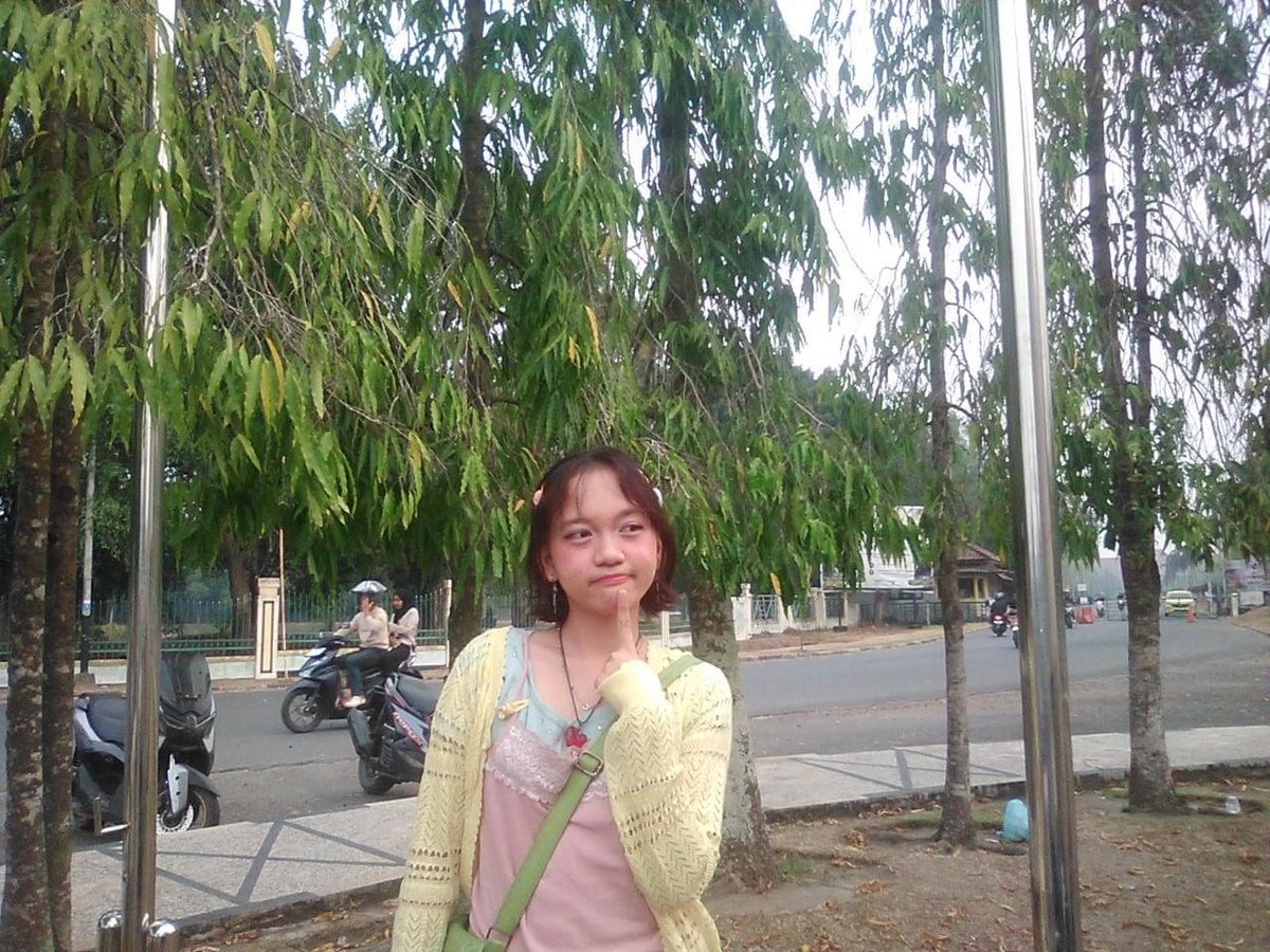 chappenl's tweet photo. goin nge emci karena gabutaja https://t.co/9gL30YcU3I