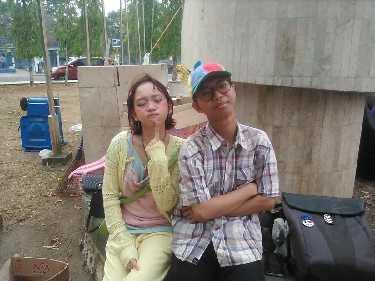chappenl's tweet photo. goin nge emci karena gabutaja https://t.co/9gL30YcU3I