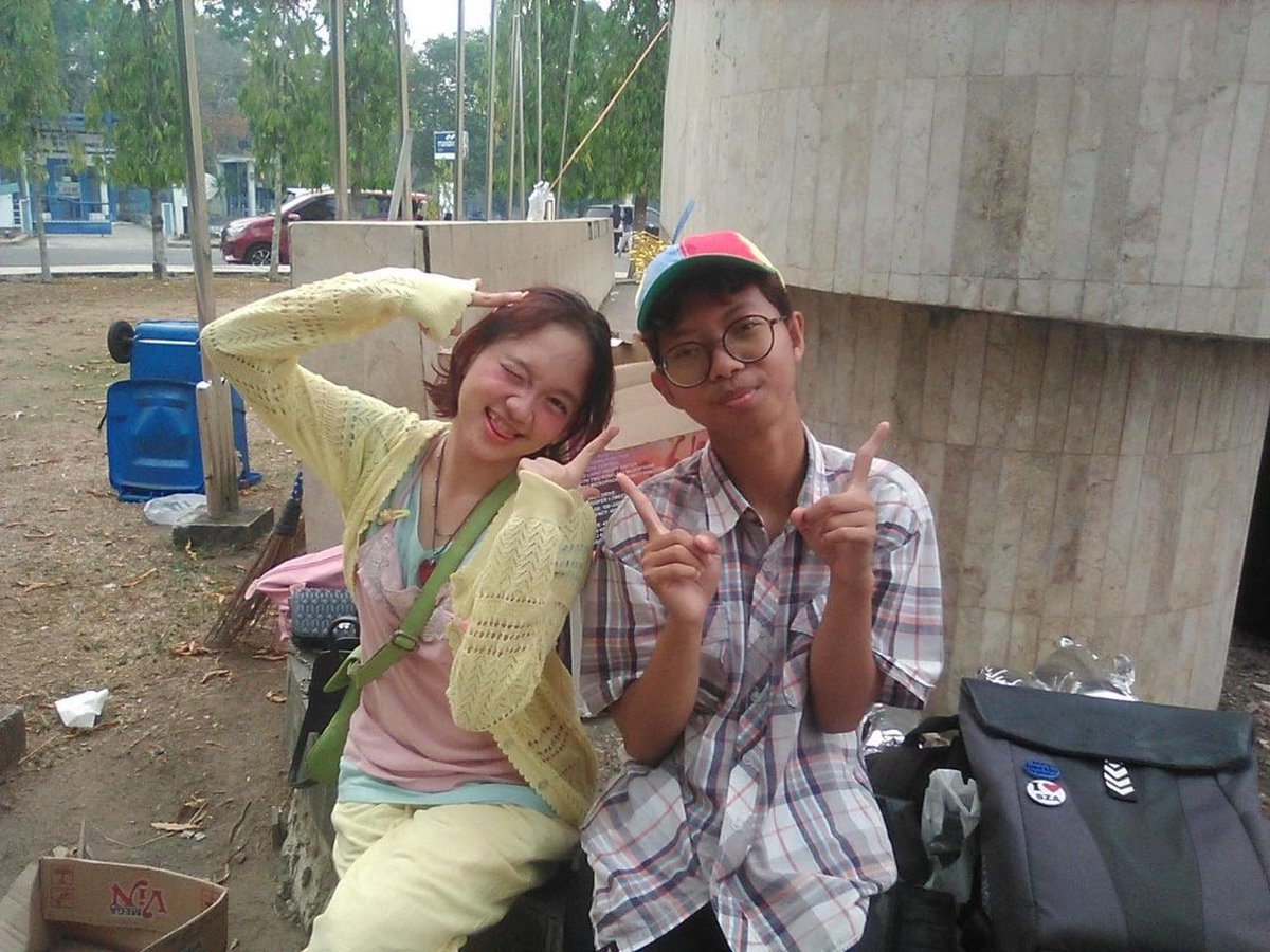 chappenl's tweet photo. goin nge emci karena gabutaja https://t.co/9gL30YcU3I