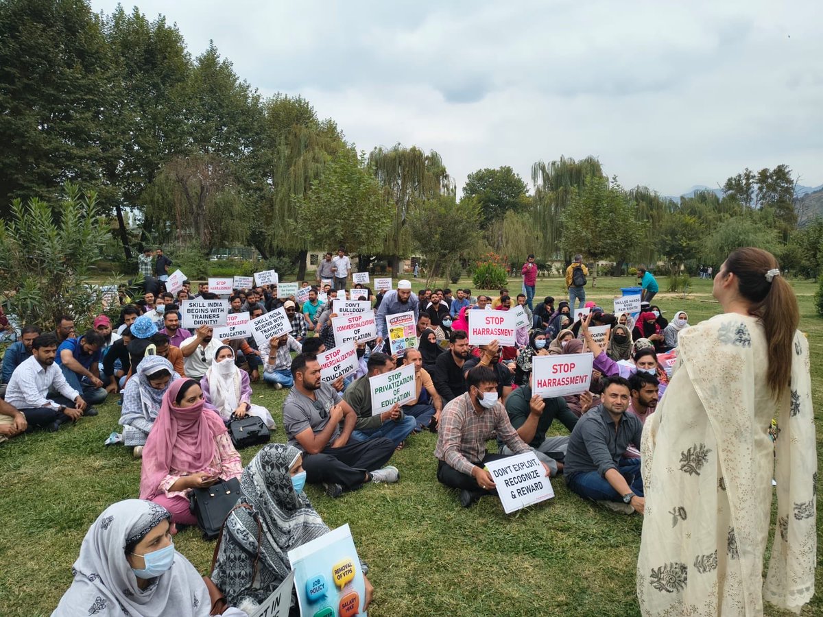 SheikhSaba14's tweet photo. Today, I joined the peaceful protest with vocational trainers to stand with them in their long-pending demands. A memorandum was submitted to the government in 2024, yet their genuine concerns remain unresolved.

I urge @CM_JnK reconsider their demands, initiate meaningful dialogue and ensure a fair and time-bound resolution. These trainers deserve justice, dignity and clarity regarding their future @JKVTWA