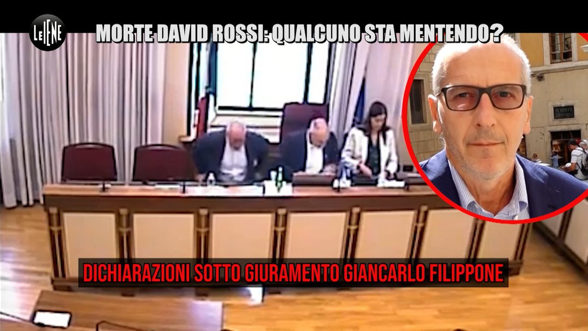redazioneiene's tweet photo. Torniamo sul caso di David Rossi e sugli ultimi sviluppi legati alla sua morte. Con Roberta Rei e Marco Occhipinti abbiamo parlato con sua moglie Antonella Tognazzi della testimonianza di Giancarlo Filippone, tra dubbi e interrogativi ancora aperti #LeIene

👉 Proprio oggi, dalle nuove prove effettuate nell’ambito dei lavori della Commissione parlamentare d’inchiesta, emergerebbe che David Rossi sarebbe stato aggredito da più persone nel suo ufficio prima di precipitare dalla finestra di Rocca Salimbeni. Secondo la ricostruzione dei consulenti, avrebbe tentato di difendersi prima di essere portato verso la finestra e precipitare nel vuoto. Anche noi eravamo lì con Roberta Rei e Marco Occhipinti per seguire queste nuove prove. https://t.co/UBRzb4Vqso