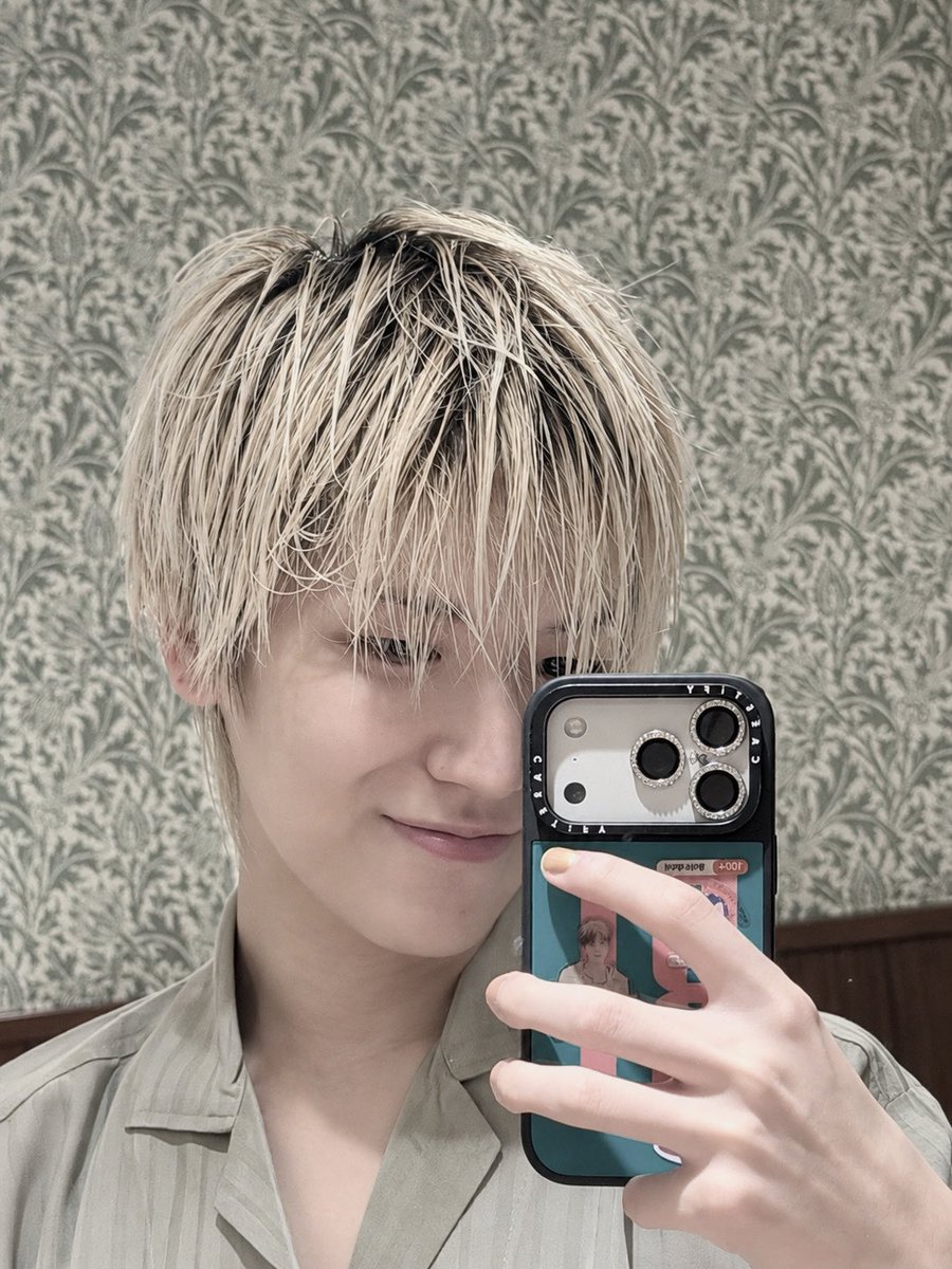 myiovering's tweet photo. 트친분들 모두 좋은밤 보내고 계신가요~? 저는 오늘 시험이라 새벽까지 공부할 예정입니다 T^T 미리 안녕히 주무세요 ♥ 다들 까만꿈 꾸시길。。🌖 https://t.co/3i1SxeAGxe