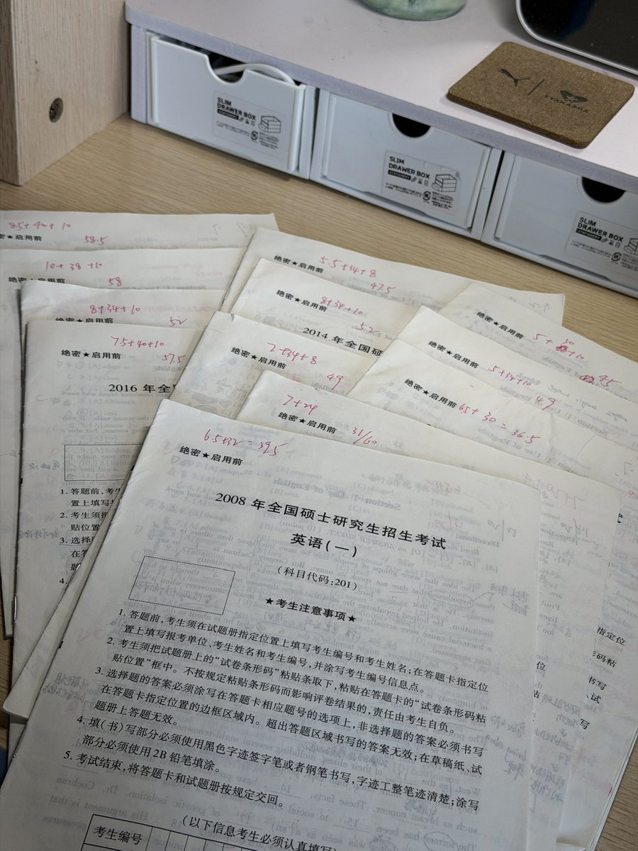 eazy_z557's tweet photo. 谁来辅导我一下英一主观题。 https://t.co/hdalLXO95x