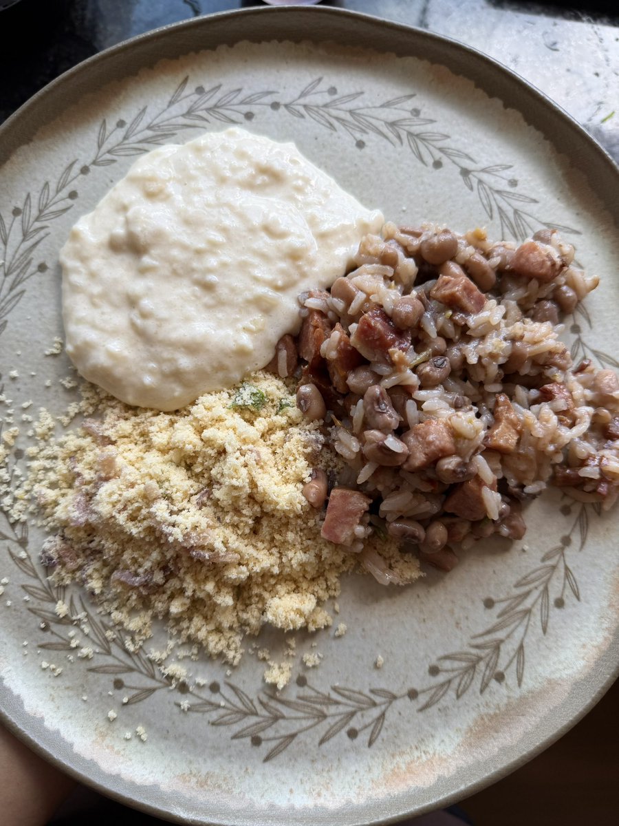 liwvvy's tweet photo. quando reencarnar me façam nordestina de novo https://t.co/IZLFdaDzOj