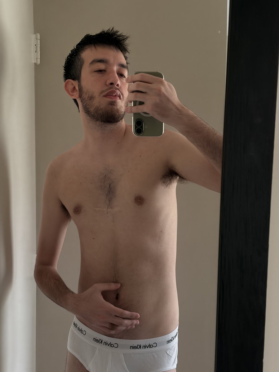 AlekEnCrisis's tweet photo. Lunes 😴 https://t.co/FLxHIaMgYm