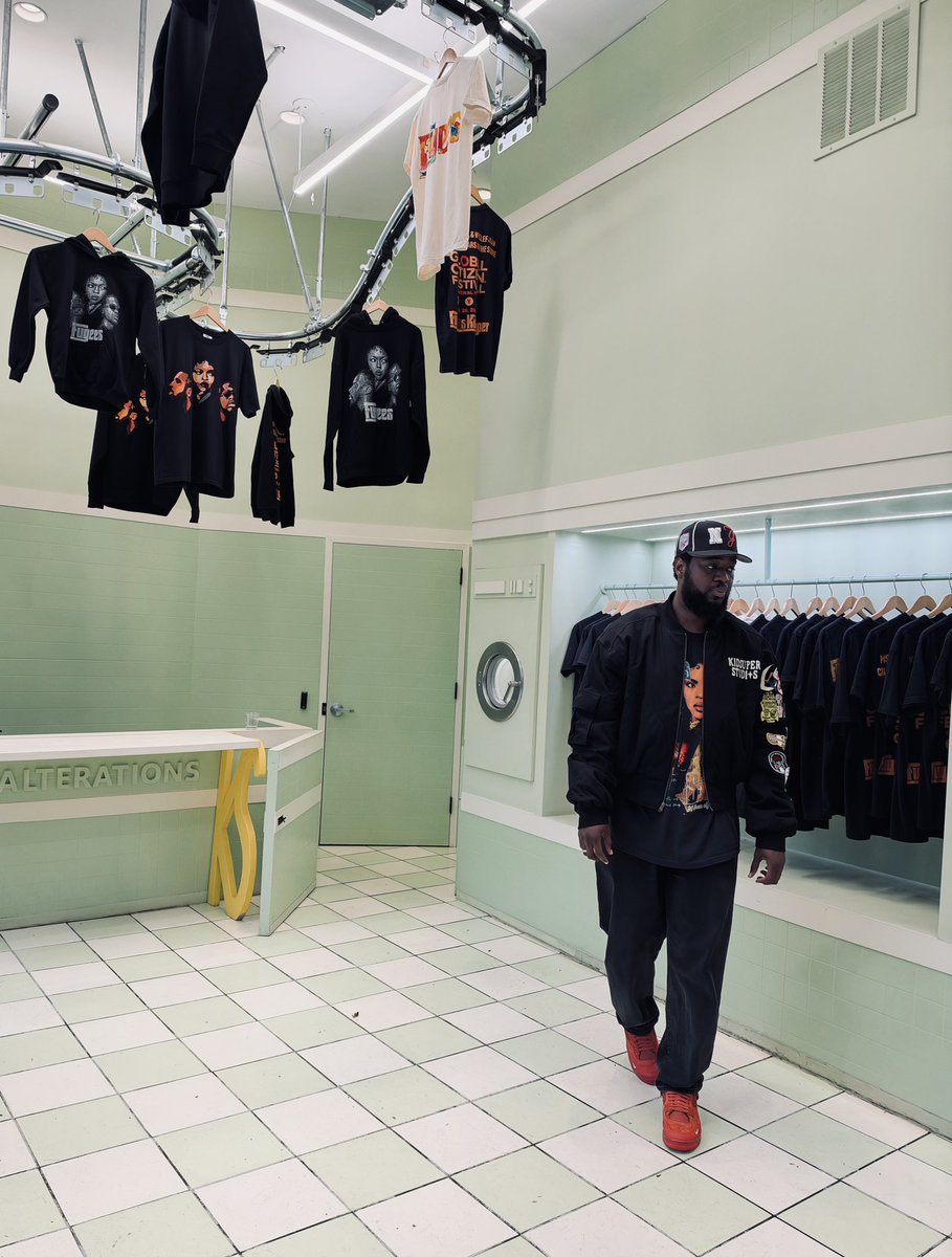 MrDontoh's tweet photo. CURATED A SOLD OUT FUGEES X KIDSUPER POP-UP STORE IN BROOKLYN NYC. https://t.co/AZT9Z8GjSo
