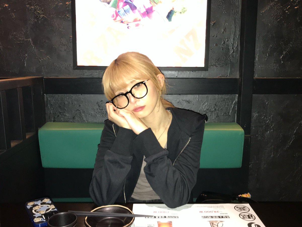 zerocokevibe's tweet photo. ㅋㄱㅈ🧎🏻‍♀️‍➡️ https://t.co/noBlzCaB2u