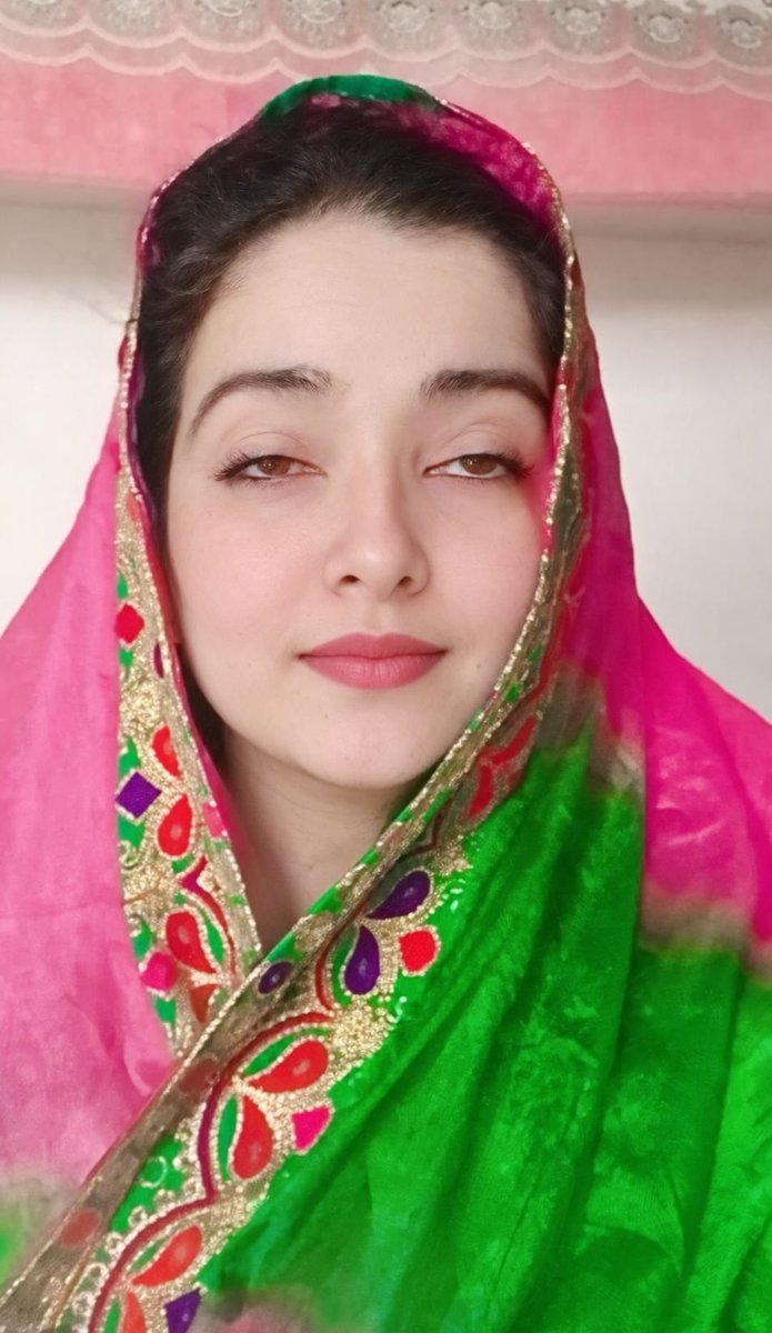 ZebiNiaziPTI's tweet photo. کیا کمی تھی میری محبت میں کے تم نے بےدردی سے ٹھکرا دی
میں نے خدا سے تیری خوشیاں  مانگی تھی تو نے میری خوشیاں جلا دی https://t.co/dt4bvJ2G6r
