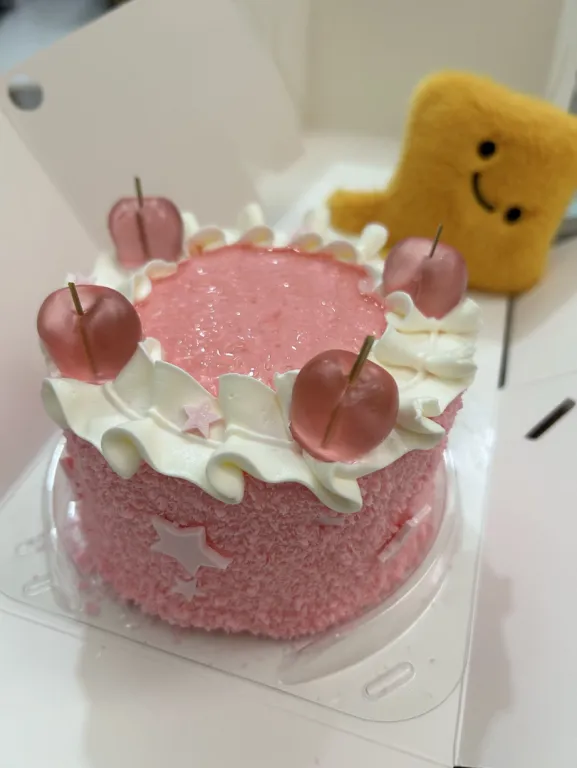 weloiiip's tweet photo. บิบี้มาเสิร์ฟของอร่อยค่ะะ ขอให้น้ำลดไวๆ แล้วทานของอร่อยกันนะ✨ https://t.co/yDyeWCYBb6