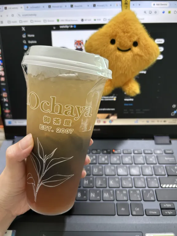 weloiiip's tweet photo. บิบี้มาเสิร์ฟของอร่อยค่ะะ ขอให้น้ำลดไวๆ แล้วทานของอร่อยกันนะ✨ https://t.co/yDyeWCYBb6